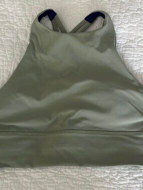 Lululemon Sports Bra (6)